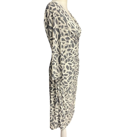 Lauren Ralph Lauren Grey and White Ruched Wrap Dress Size 8 V Neck Bodycon - Picture 5 of 13